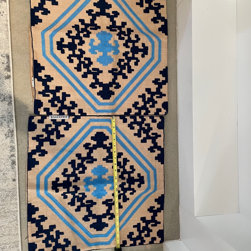 2 pillow covers 21x21. new, smoke & pet free home